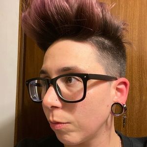 Meet your Posher, Mallory